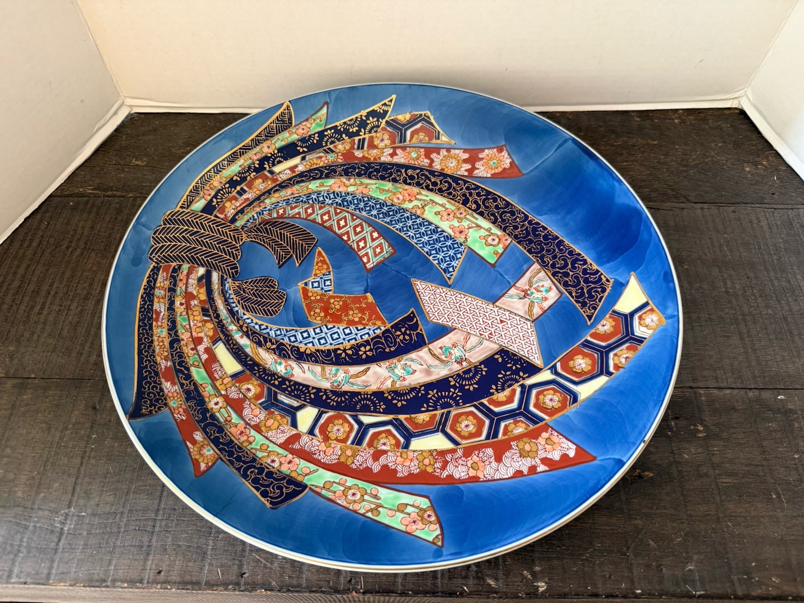 VINTAGE GOLD IMARI JAPAN  HAND PAINTED PLATTER LARGE 15 3/4 in HAND PAINTED READ