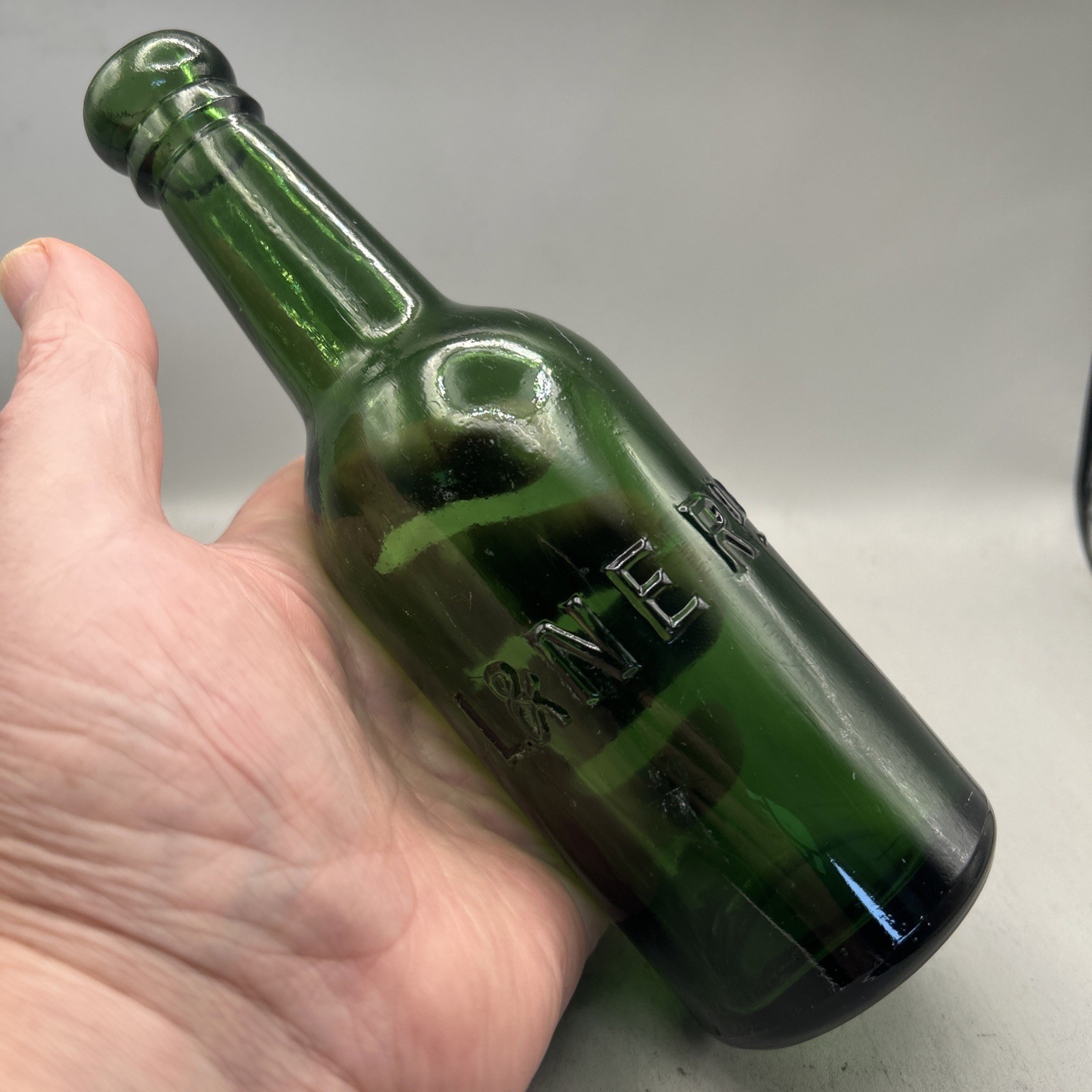 SUPERB GENUINE DUMP DUG 1920S LONDON & NORTH EASTERN RAILWAY BEER BOTTLE