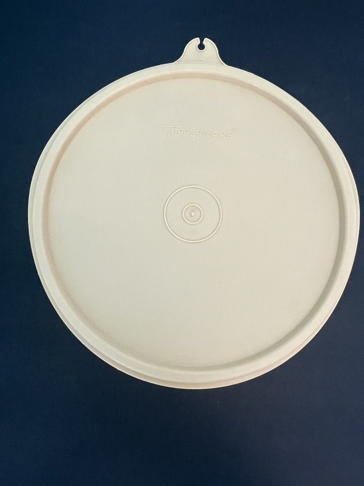 Vintage Tupperware #264-30 With Lid