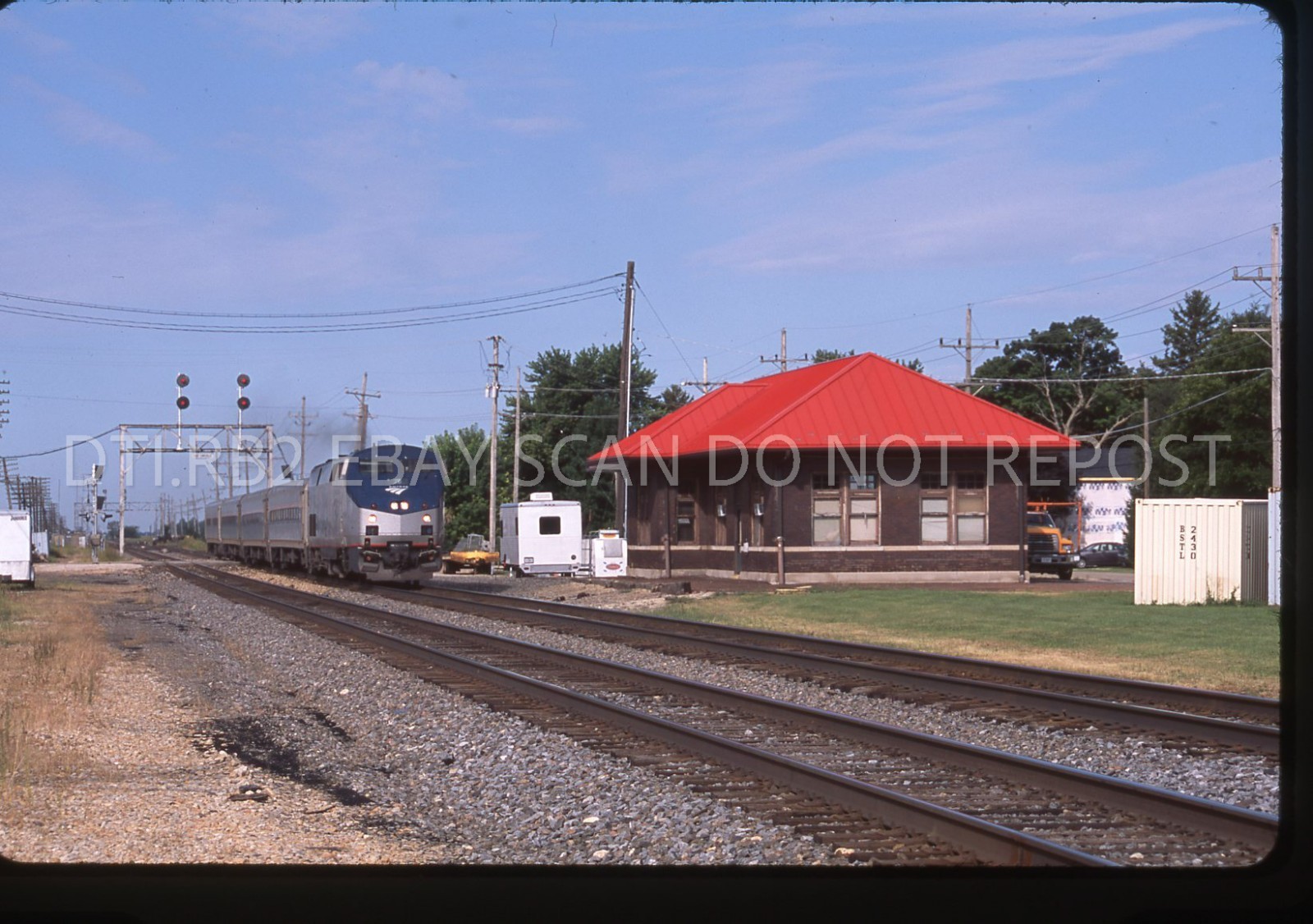 ZM3 ORIGINAL SLIDE AMTK AMTRAK 76 EARLVILLE IL ILLINOIS CARL SANDBURG