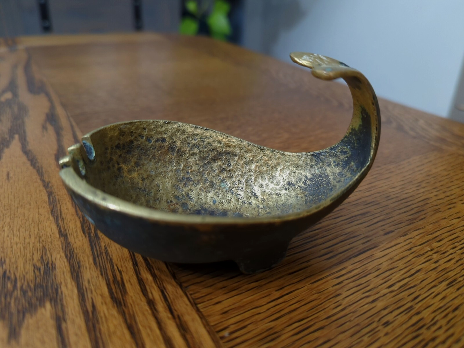 Pal Bell Brass Whale Beautiful Art Heavy Astray 4 1/2
