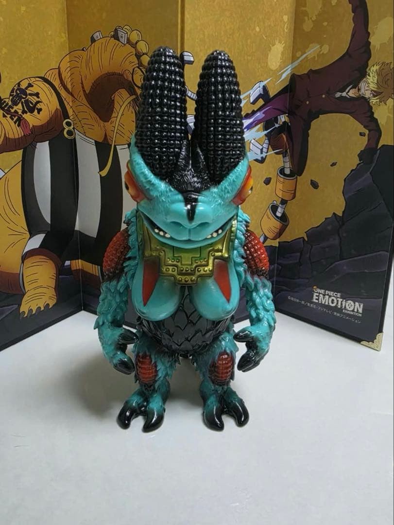 KAIJU MEGURO H3 Studio × Shikaruna 20 Soft Vinyl