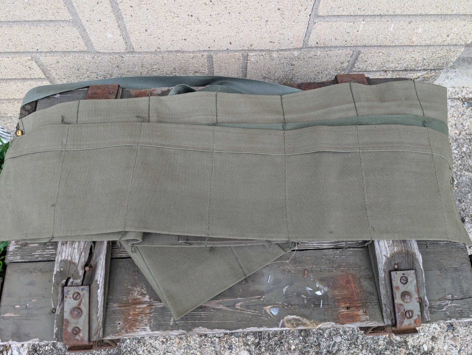 USGI Vietnam-era 7 pocket 5.56 bandoleer bandolier