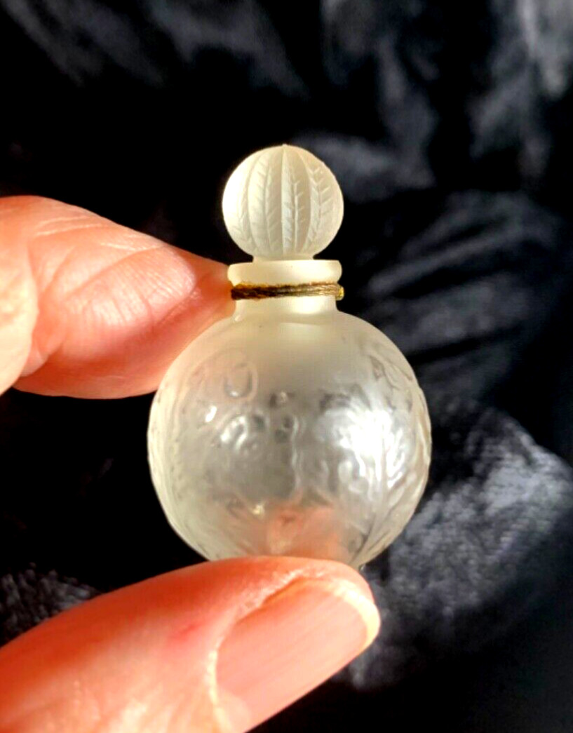 Exceptional VTG, A’Suma by Coty. Rare, SMALLEST perfume bottle. 1934.  1.5”.