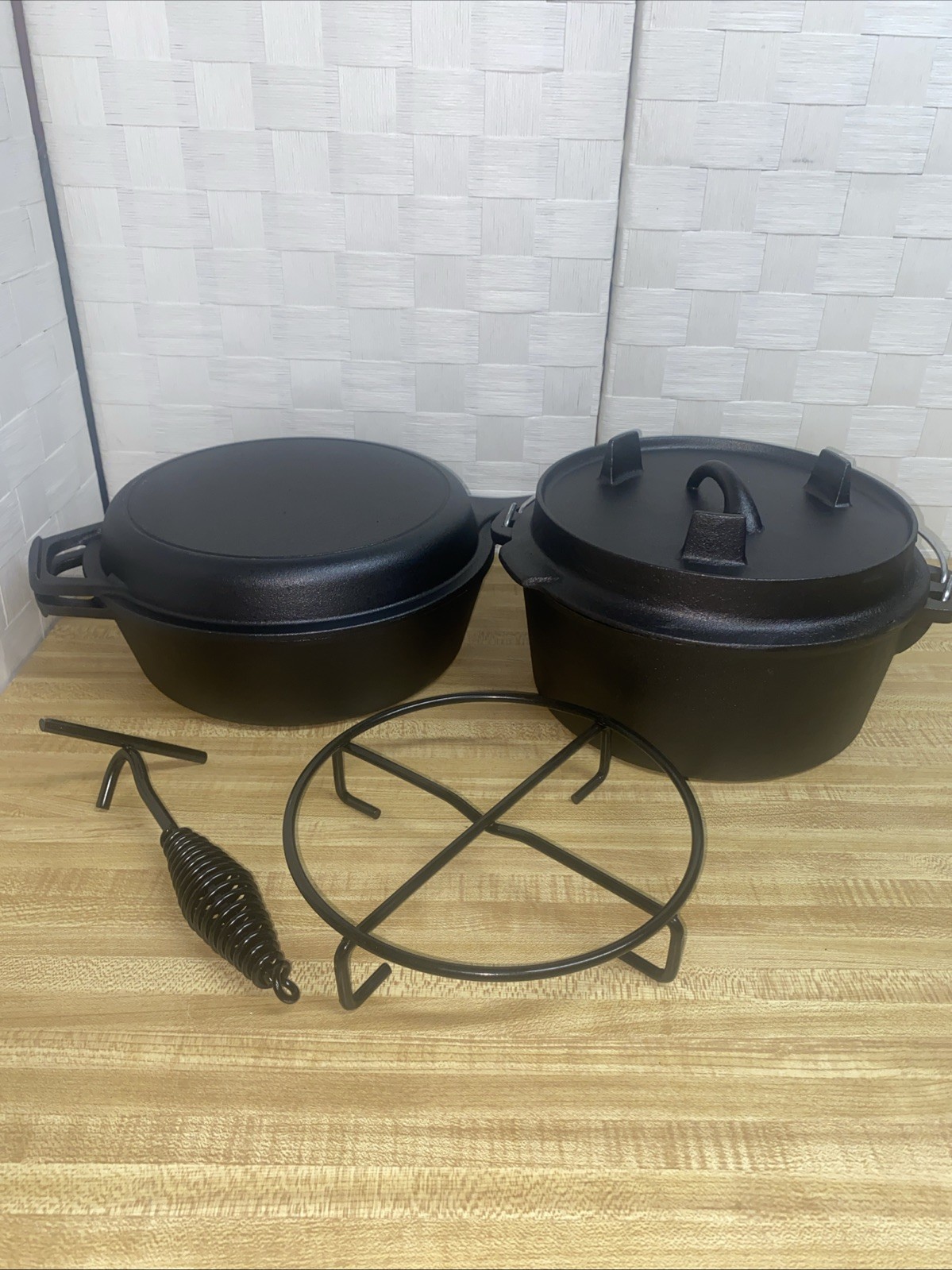 New 6 Pc Pre-Seasoned Cast Iron 5QT Dutch Oven (2) 10\