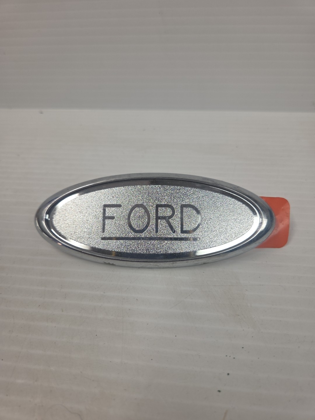 (1) FORD OVAL METAL-OEM-before EMBLEM Assembled On -4.1