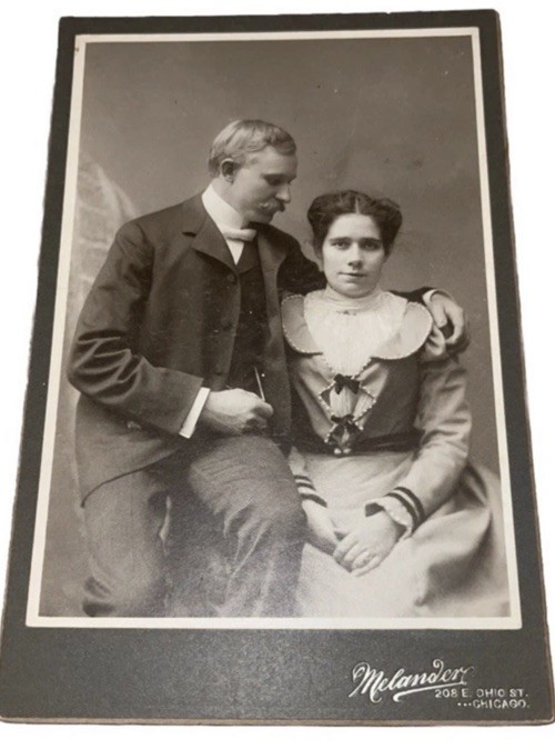 Fun Antique 1800S Victorian Cabinet Card Photograph Couple Chicago
