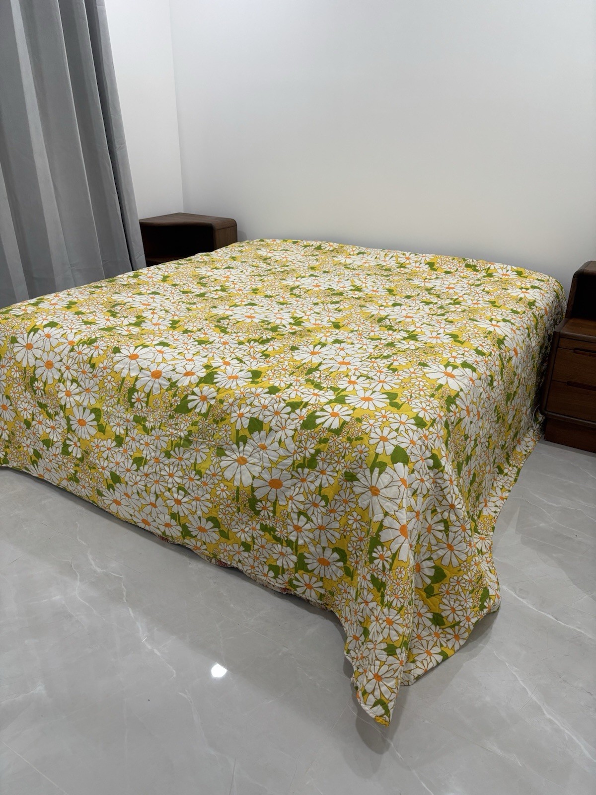 Vtg 60s 70s KING Quilted Bedspread Flower Power Yellow Green