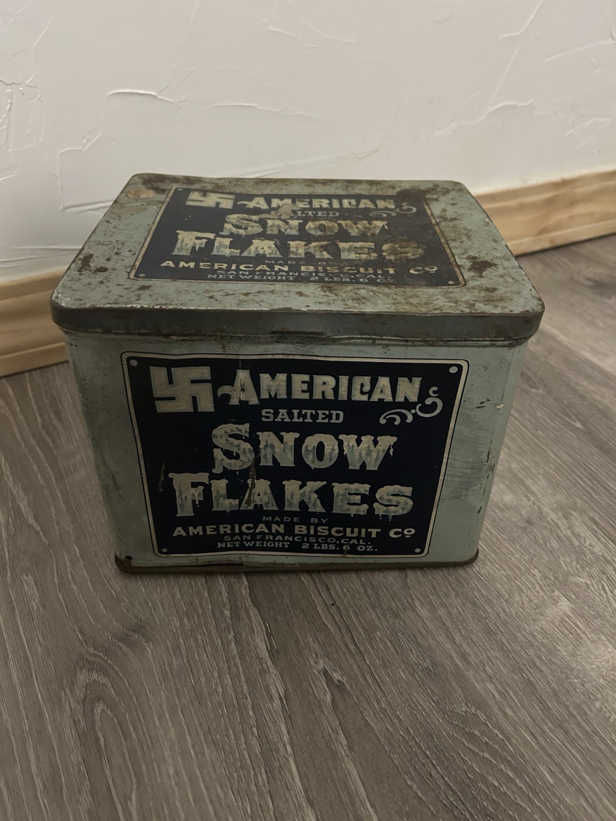 Pre 1920’s Vintage American Biscuit Co Salted Snow Flakes Gray Advertising Tin