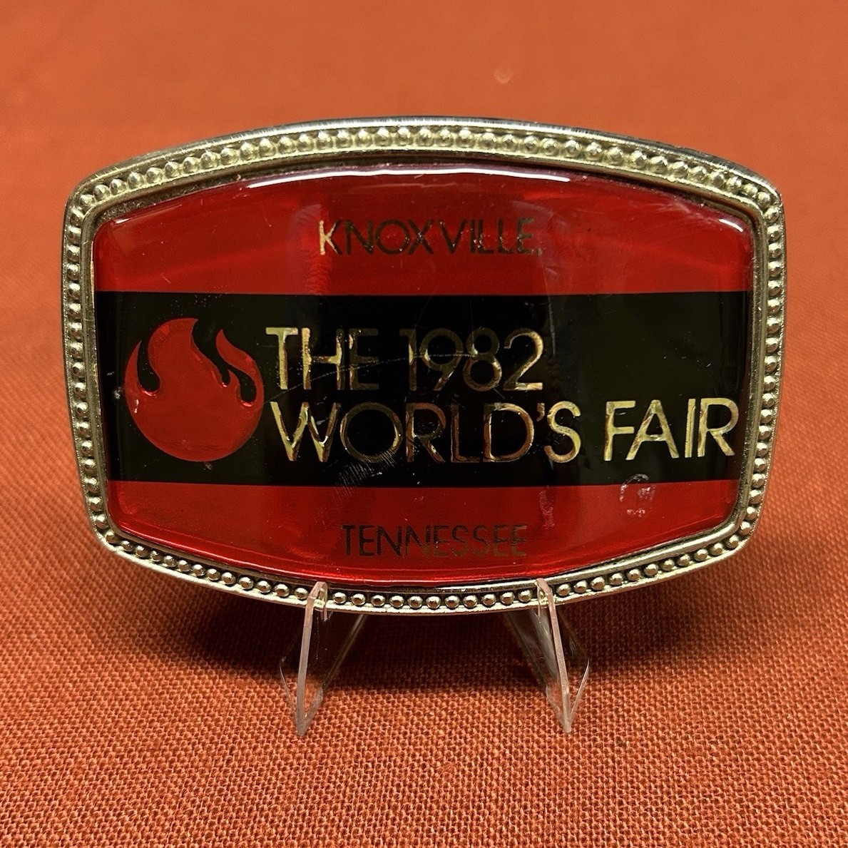 Vintage 1982 World’s Fair Knoxville Tennessee Belt Buckle Red Black Souvenir