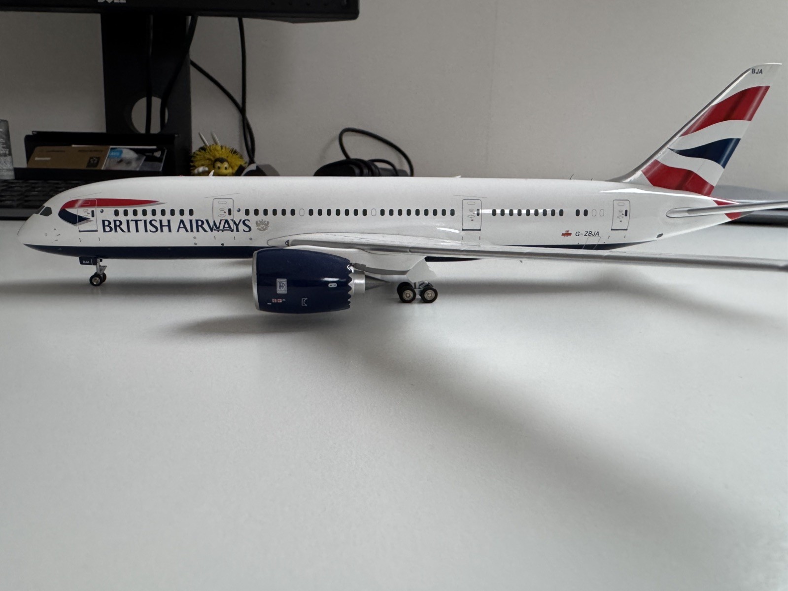 British Airways Inflight Boeing 787-8 Dreamliner 1:200 G-ZBJB IF7870613B Diecast