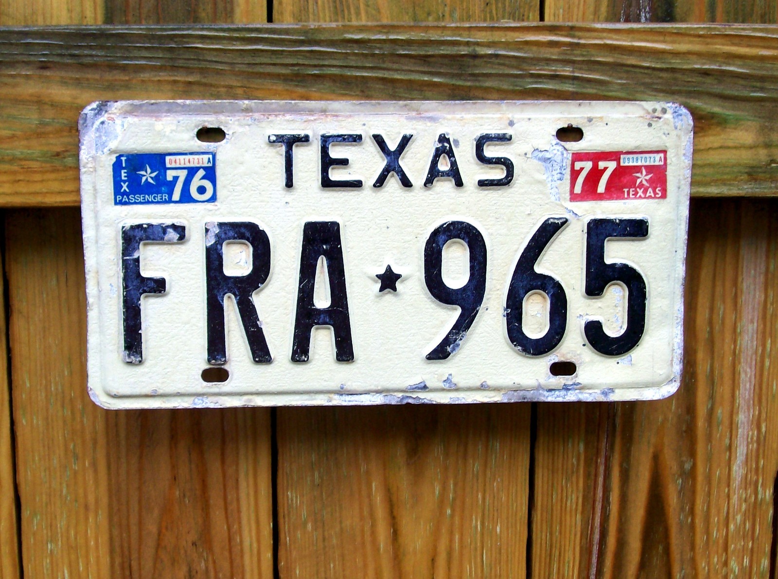 EXPIRED TEXAS 1977 77 Distressed FRA 965 STAR Heavy Embossed License Plate Tag