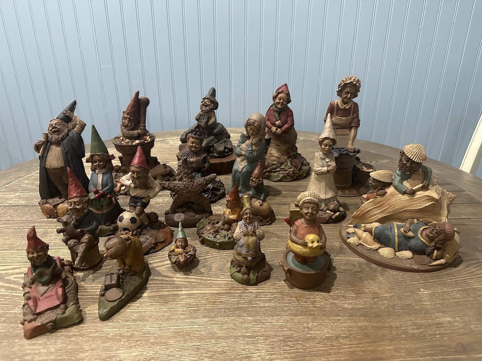 22 Tom Clark Gnomes One Stump