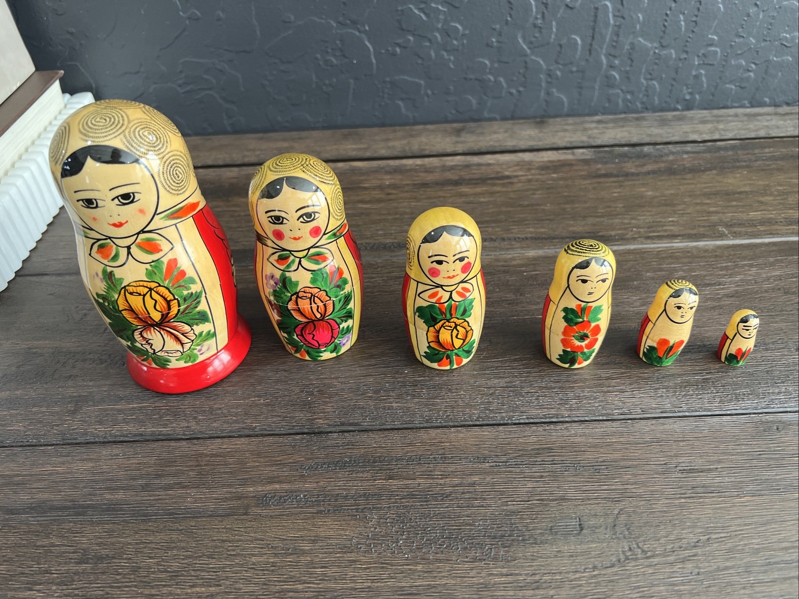 Classic 6-Piece Semenov-Style Russian Matryoshka Nesting Doll Set