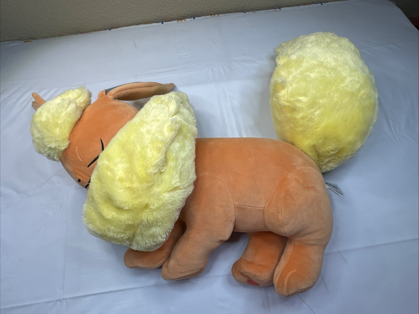 Pokemon Flareon Sleeping Plush Jazwares 18 Inch Stuffed Animal Toy