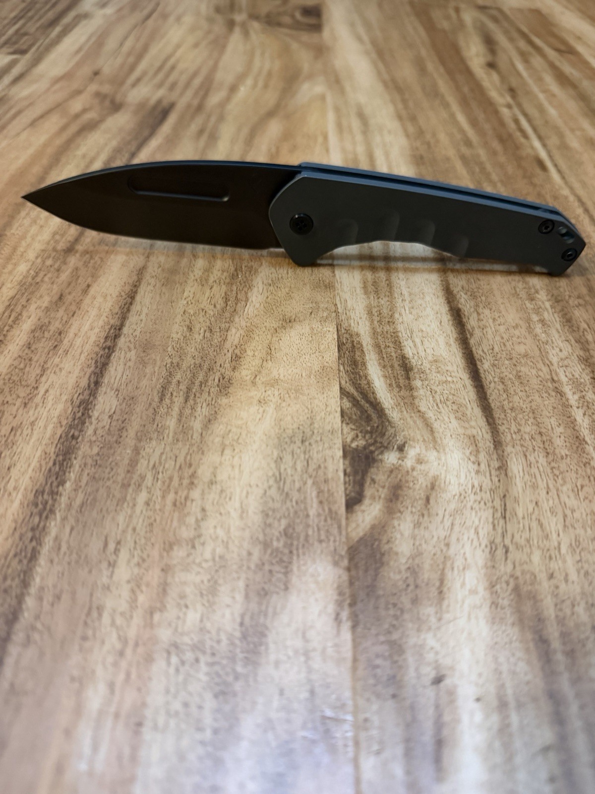 Medford Praetorian Slim s35vn