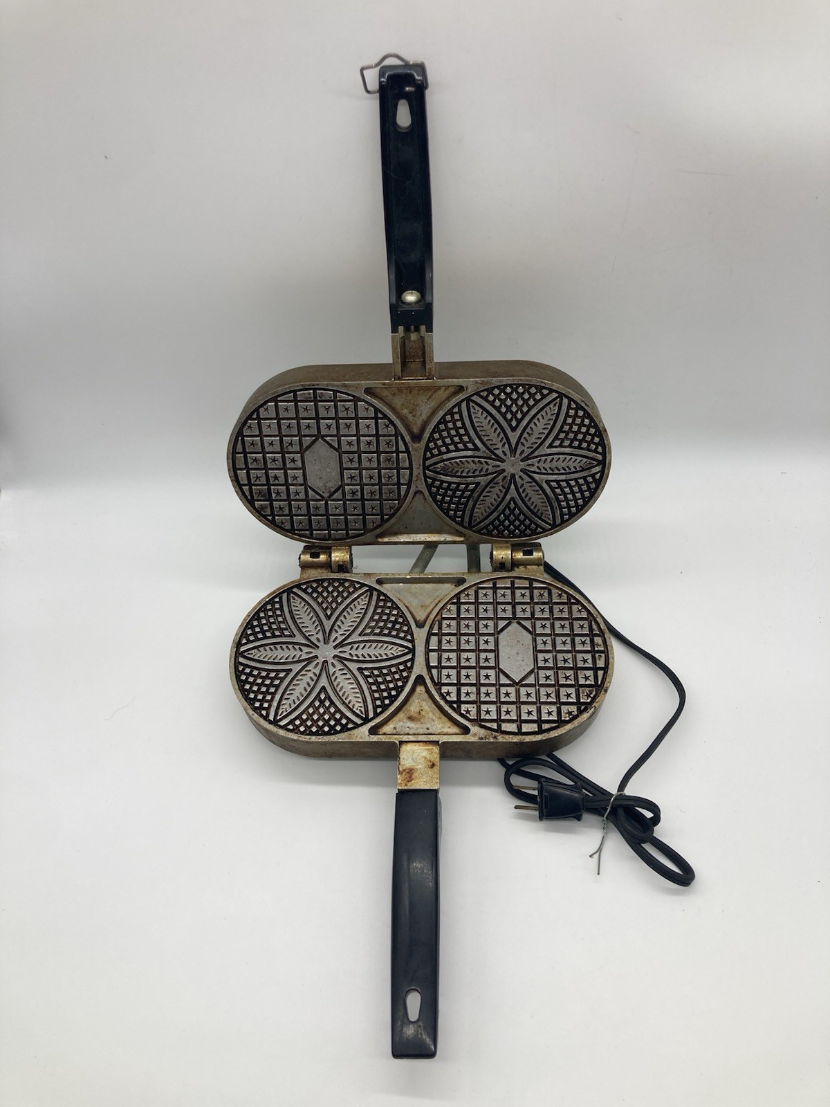 C. Palmer Mfg. Electric Italian Pizzelle Waffle Maker Baker Iron Model 1000 800W