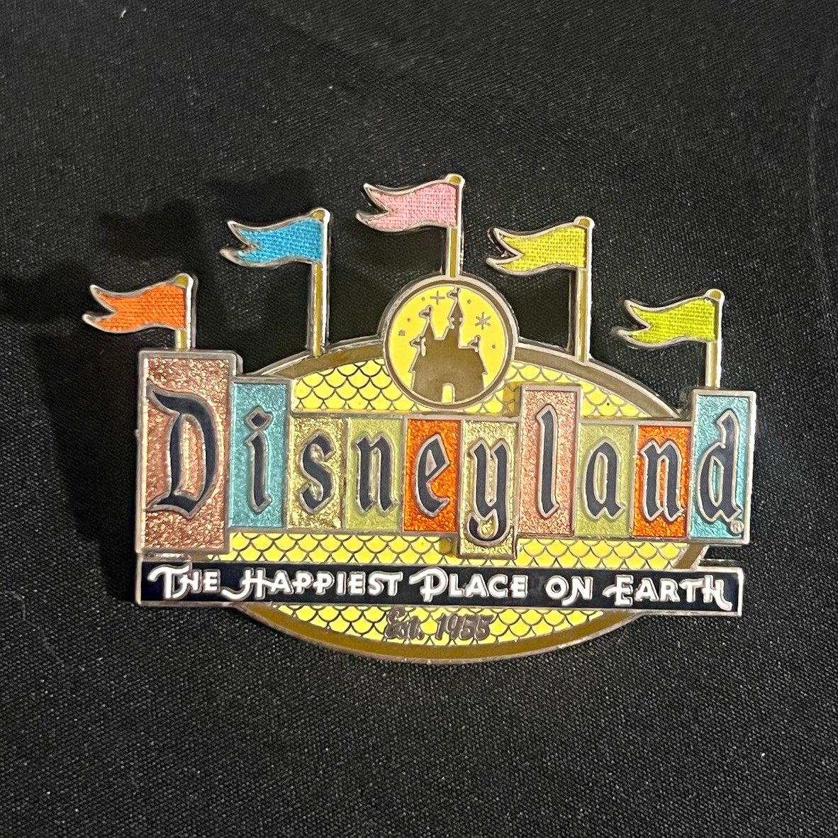 Disney Disneyland 50th Anniversary Happiest Place on Earth Glitter Pin 2005
