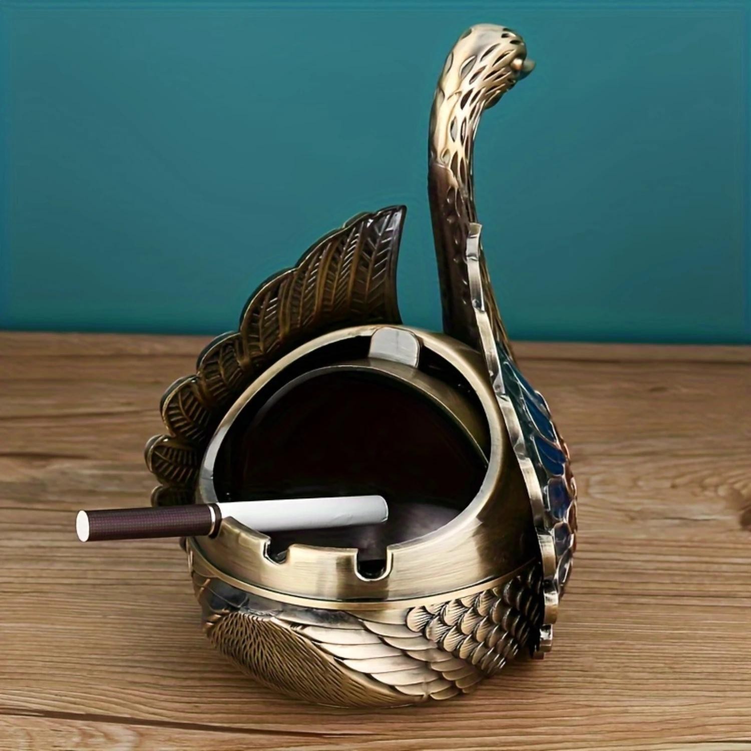 Elegant Round Swan-shaped Zinc Alloy Ashtray with Lid - Smokeless, Decorative, a