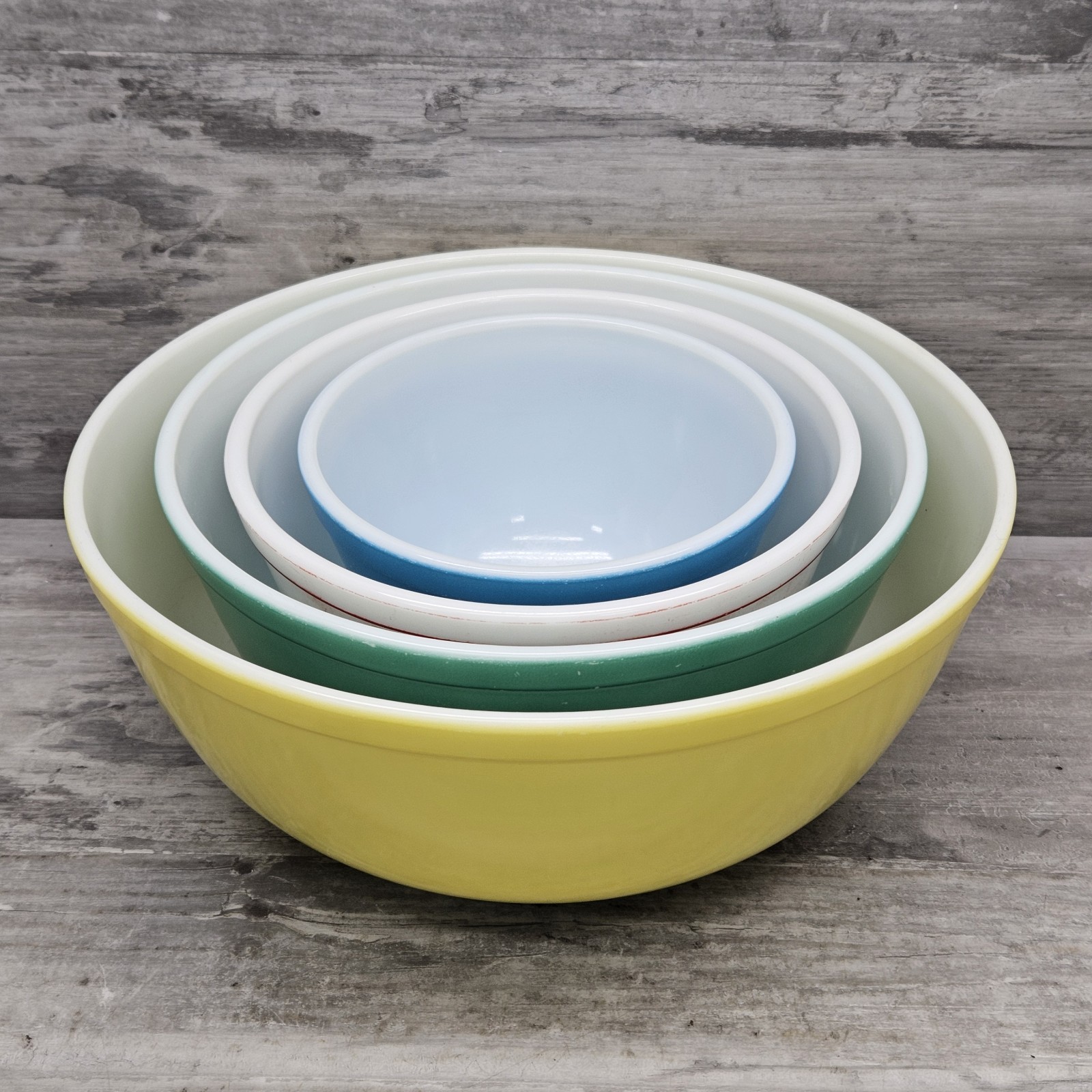 DAMAGED Paint PYREX Primary Colors Glass Mixing Bowl Set 4pc Nesting Well Worn