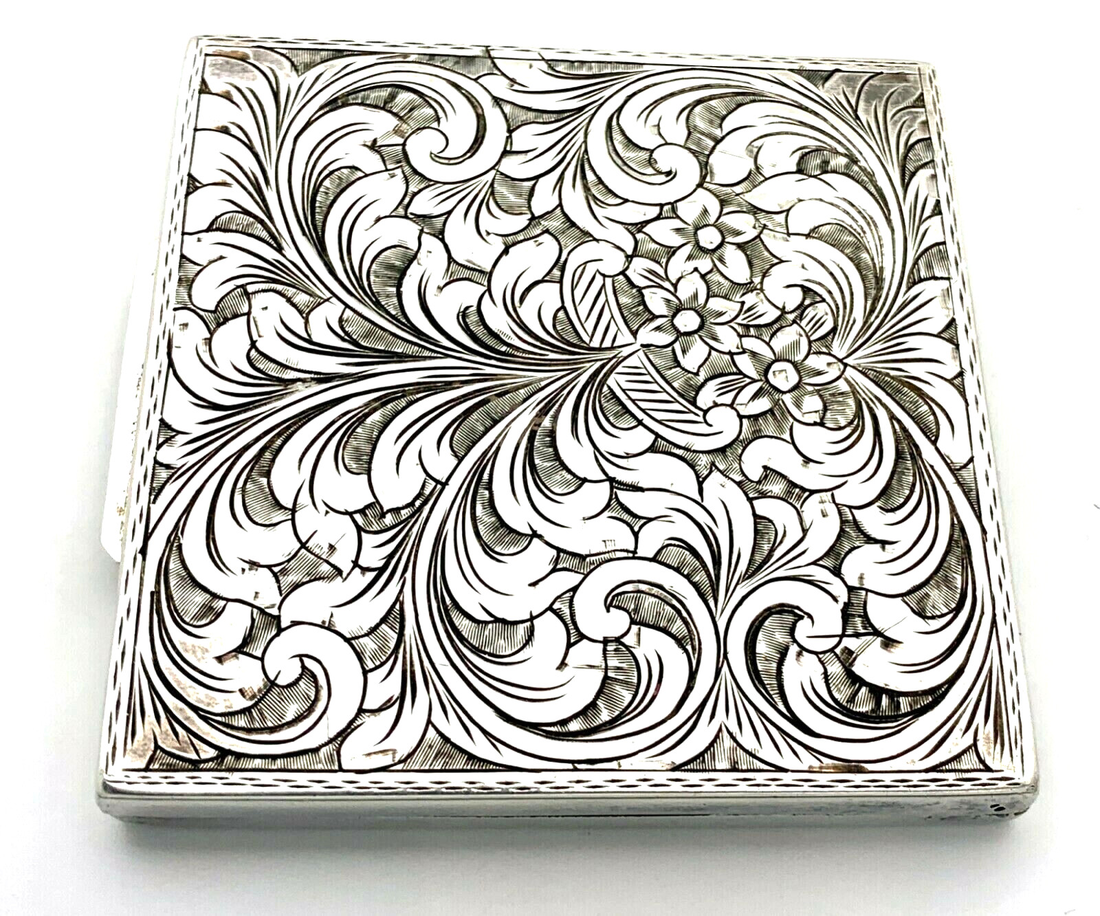 Vintage Italian 800 Silver Engraved Compact | 85 grams