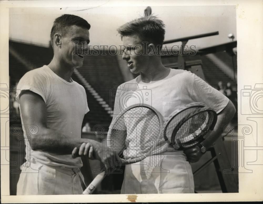 1942 Press Photo Lt Russell Bobbitt & Ted Schroeder at National Amateur tennis