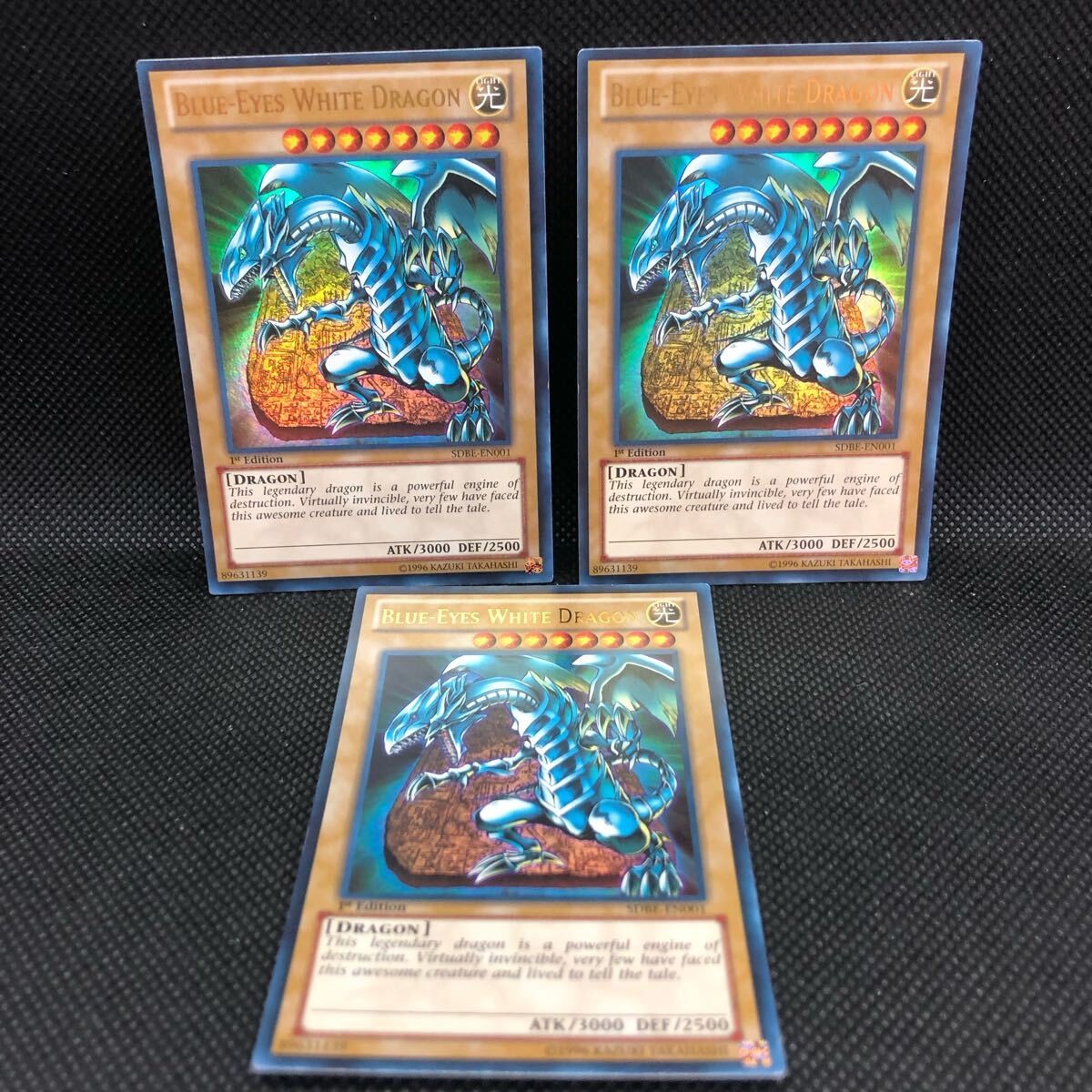 Used Yu Gi Oh English Version Blue Eyes White Dragon Ultra Rare SDBE EN001 Set o