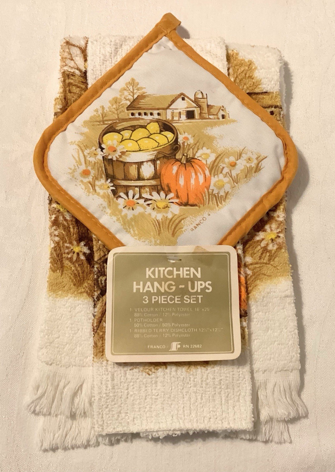 Vintage Franco 3 pc  Kitchen set (Towel, Potholder, Dishcloth) Farm Wagon  NWT
