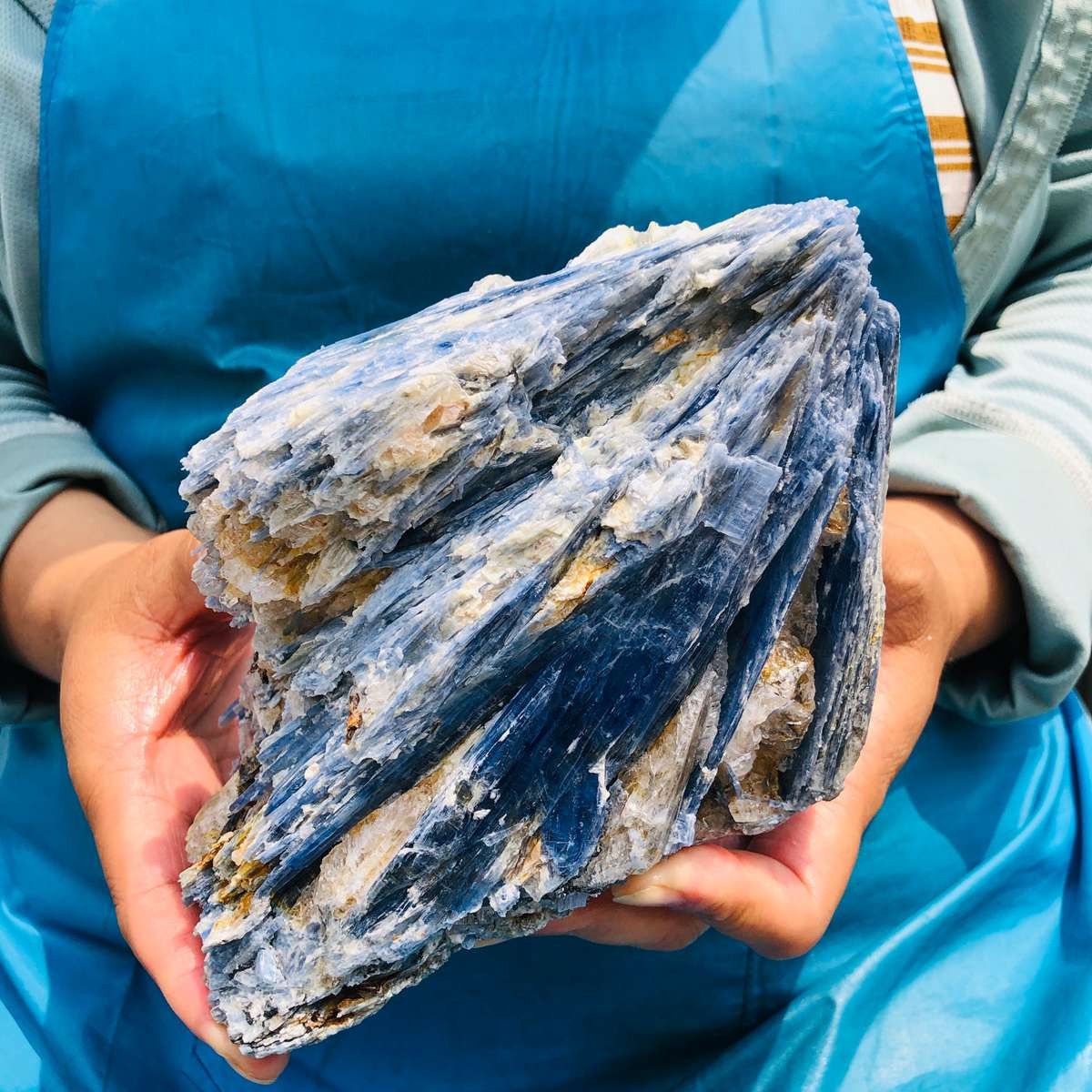 3.93LB Natural Blue crystal mineral standard Quartz Crystal Healing Sample 5978