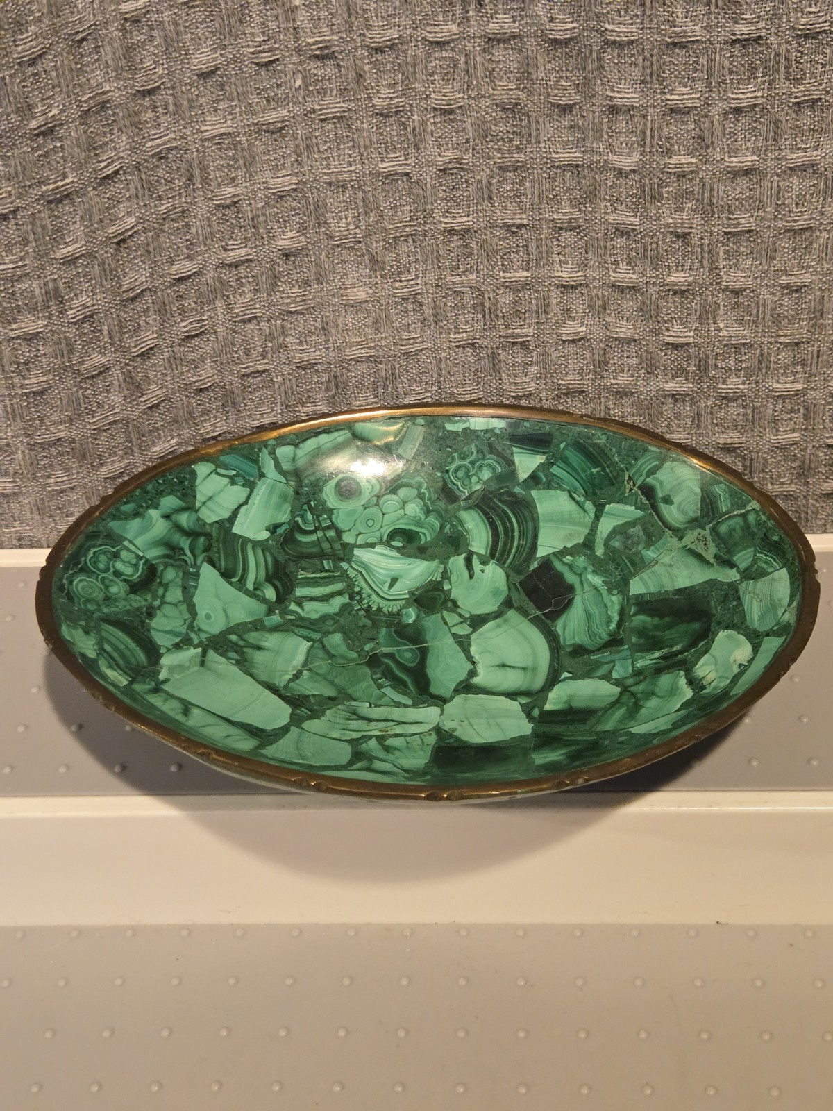 Vintage Mid Century Malachite Inlay Oval Catchall Bowl Scalloped Brass Rim 7\