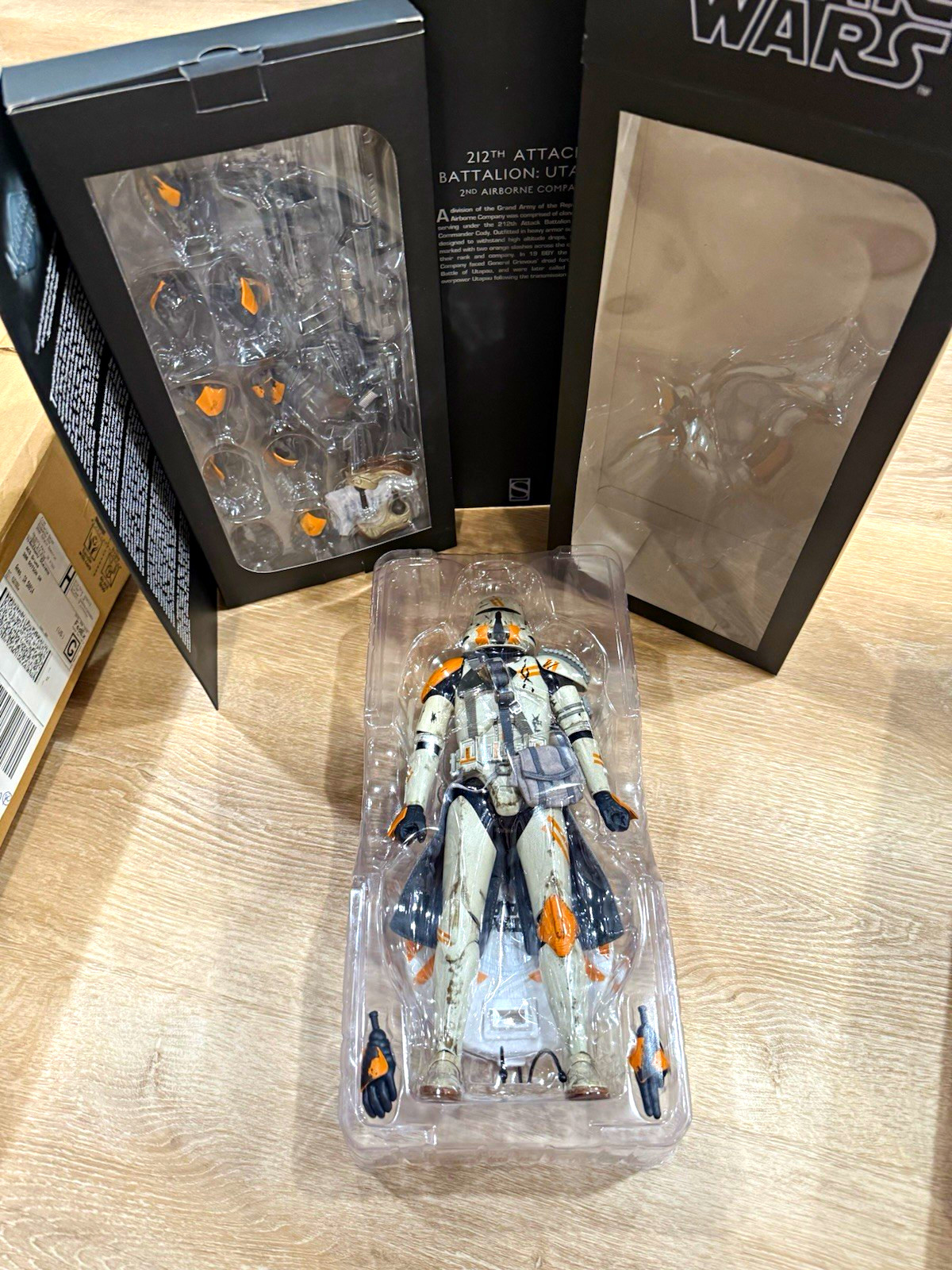 Sideshow collectibles utapau airborne trooper exclusive sixth scale figure