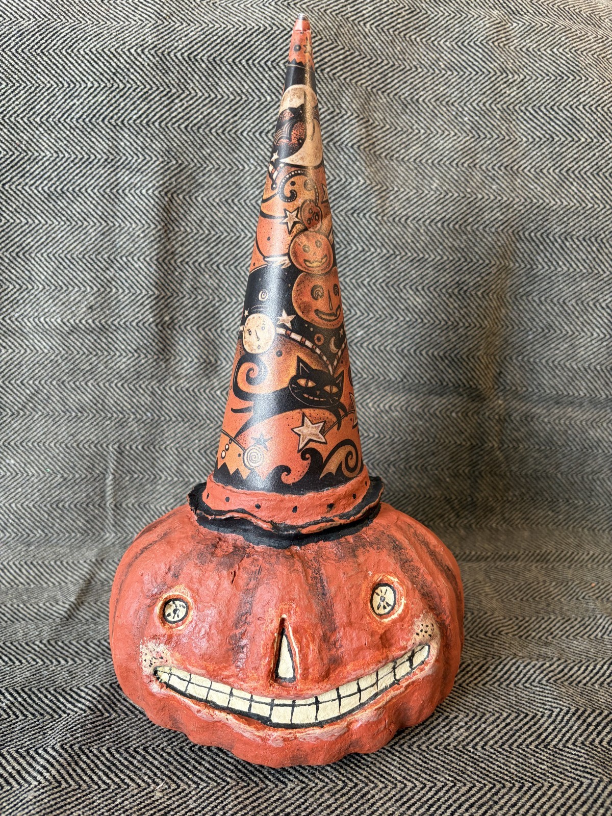 JOHANNA PARKER FOR PRIMITIVES BY KATHY HALLOWEEN JACK O LANTERN W/PARTY HAT