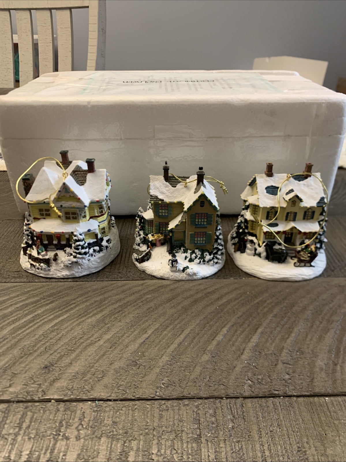 Thomas Kinkade WINTER MEMORIES Set 2 Illuminated Ornaments Bradford Exchange