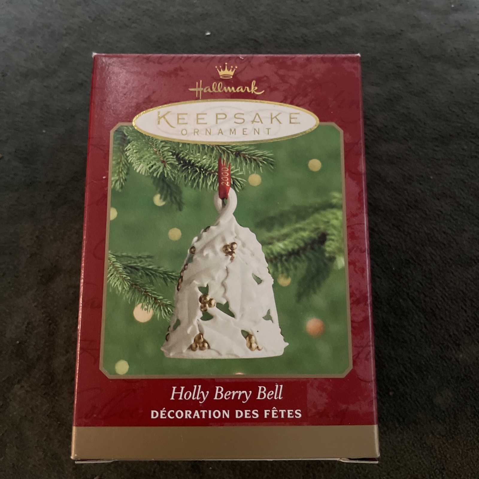 Vintage 2000 Hallmark HOLLY BERRY BELL Fine Porcelain Keepsake Ornament