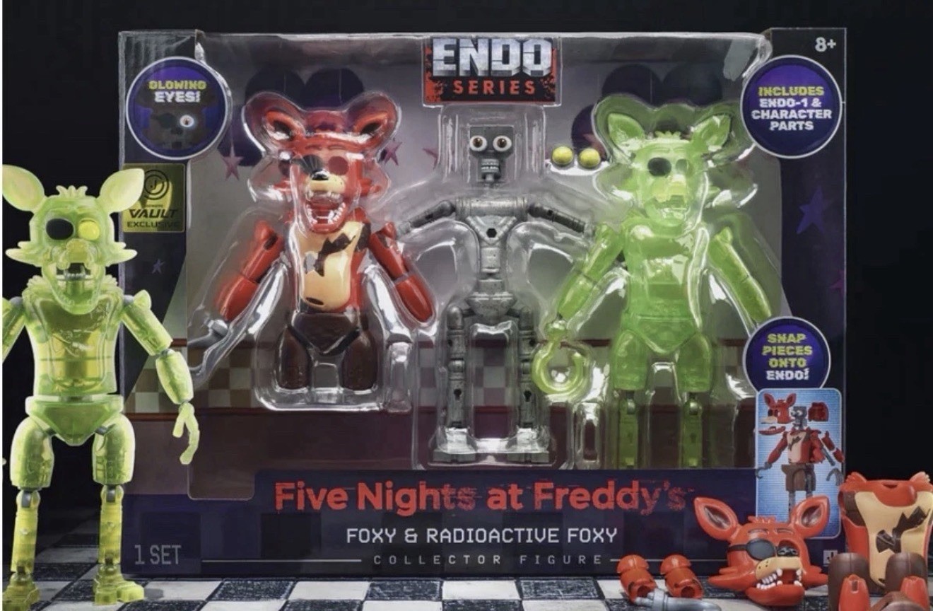 Jazwares Vault Five Nights at Freddy’s Endo-01 Classic Foxy and Radioactive Foxy