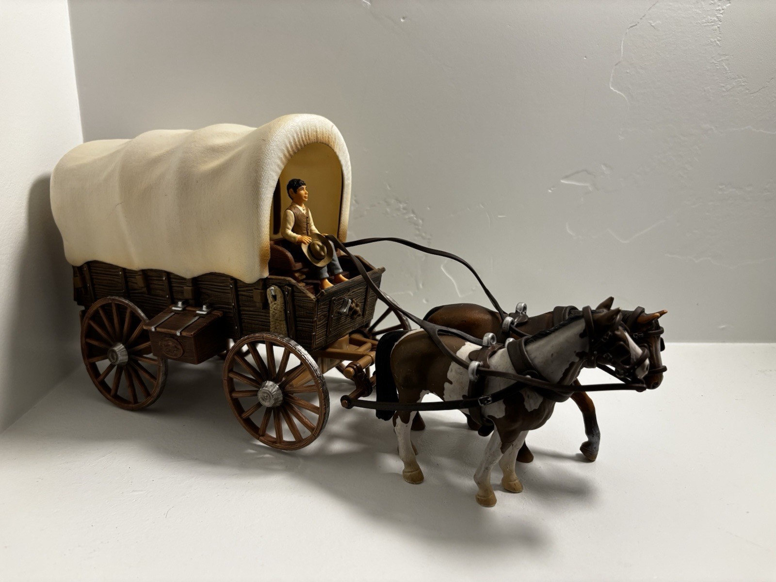 Schleich 42024 Covered Wagon Driver Horses & Harness Set Retired Wild West 2006