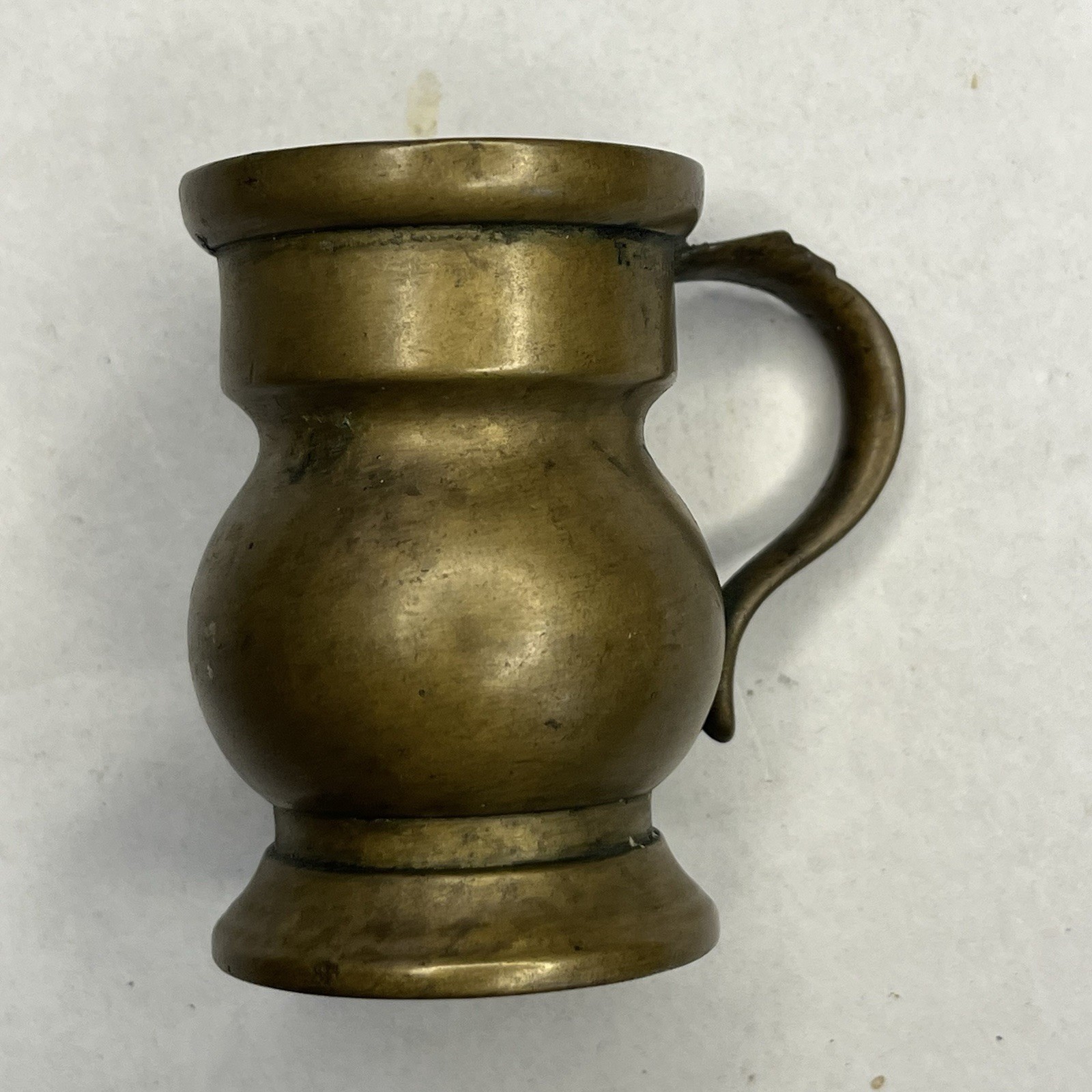 Antique British Brass Quarter Gill Spirit Measure Stamped R Verification Marks