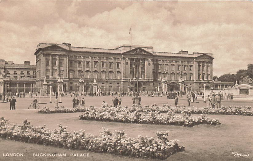 Postcard England: Buckingham Palace, London, DB