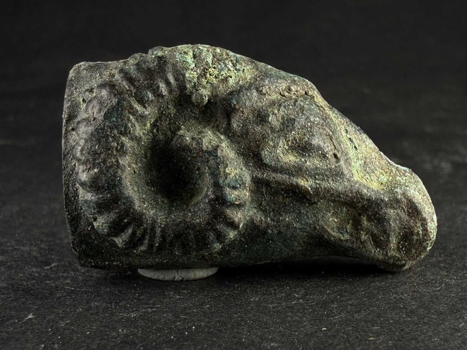 ANCIENT ROMAN BRONZE RAM HEAD SW0RD DAGG3R POMMEL - CIRCA 100-300 AD