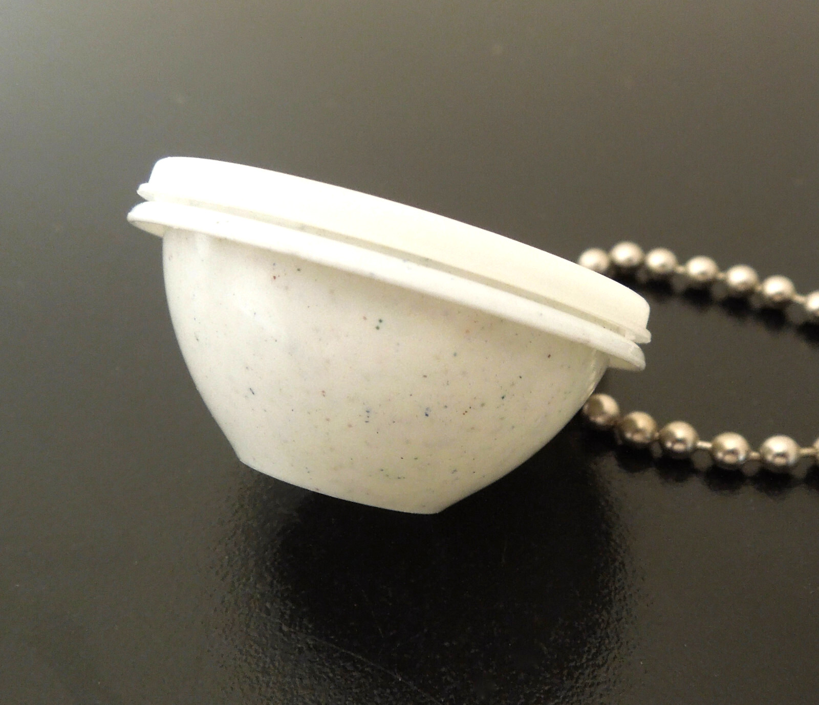 TUPPERWARE VTG. mini WONDERLIER BOWL KEY CHAIN, USA -NEW, NICE  Speckled retro