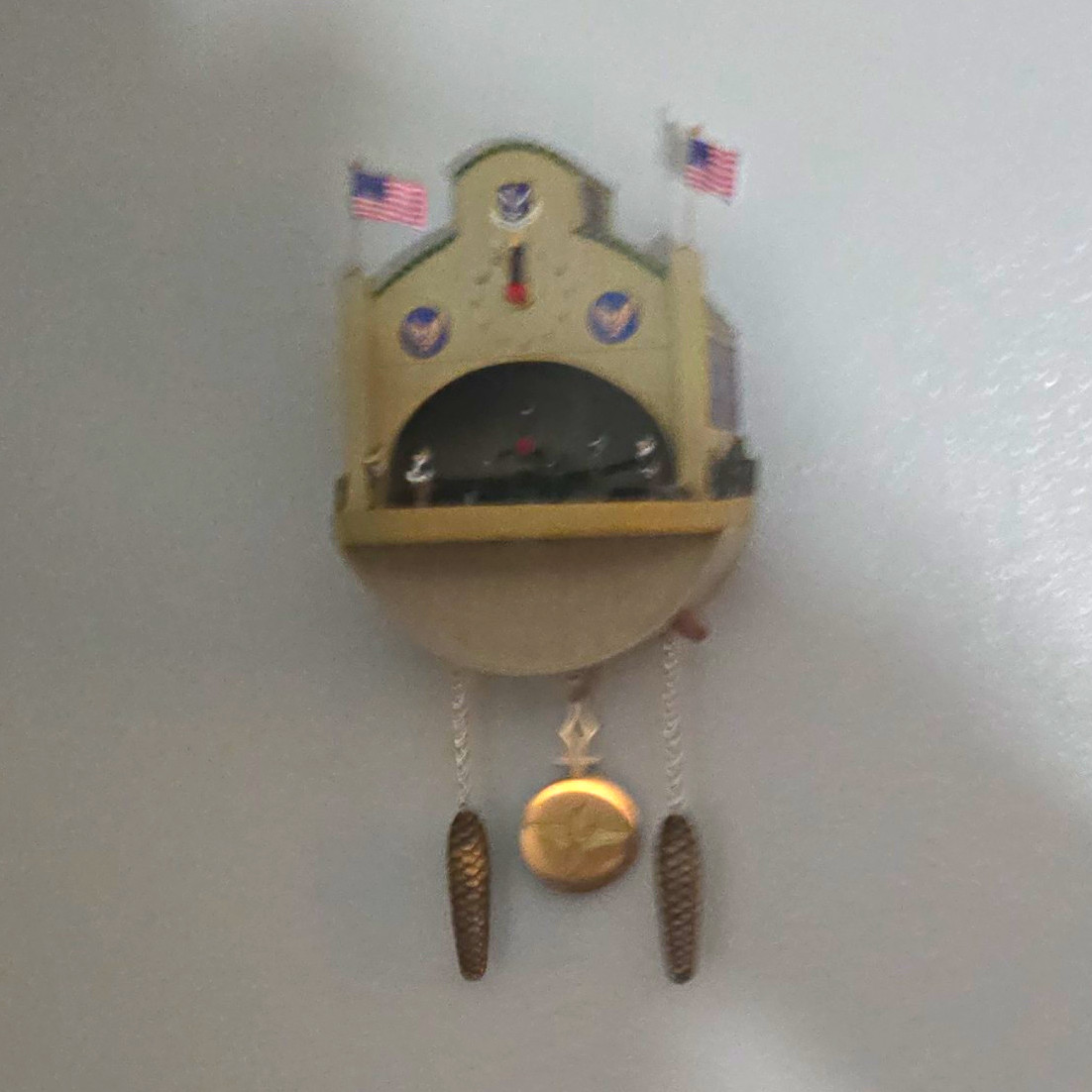 The Bradford Exchange P-40 Flying Tiger Military Cuckoo Clock Analog 2013