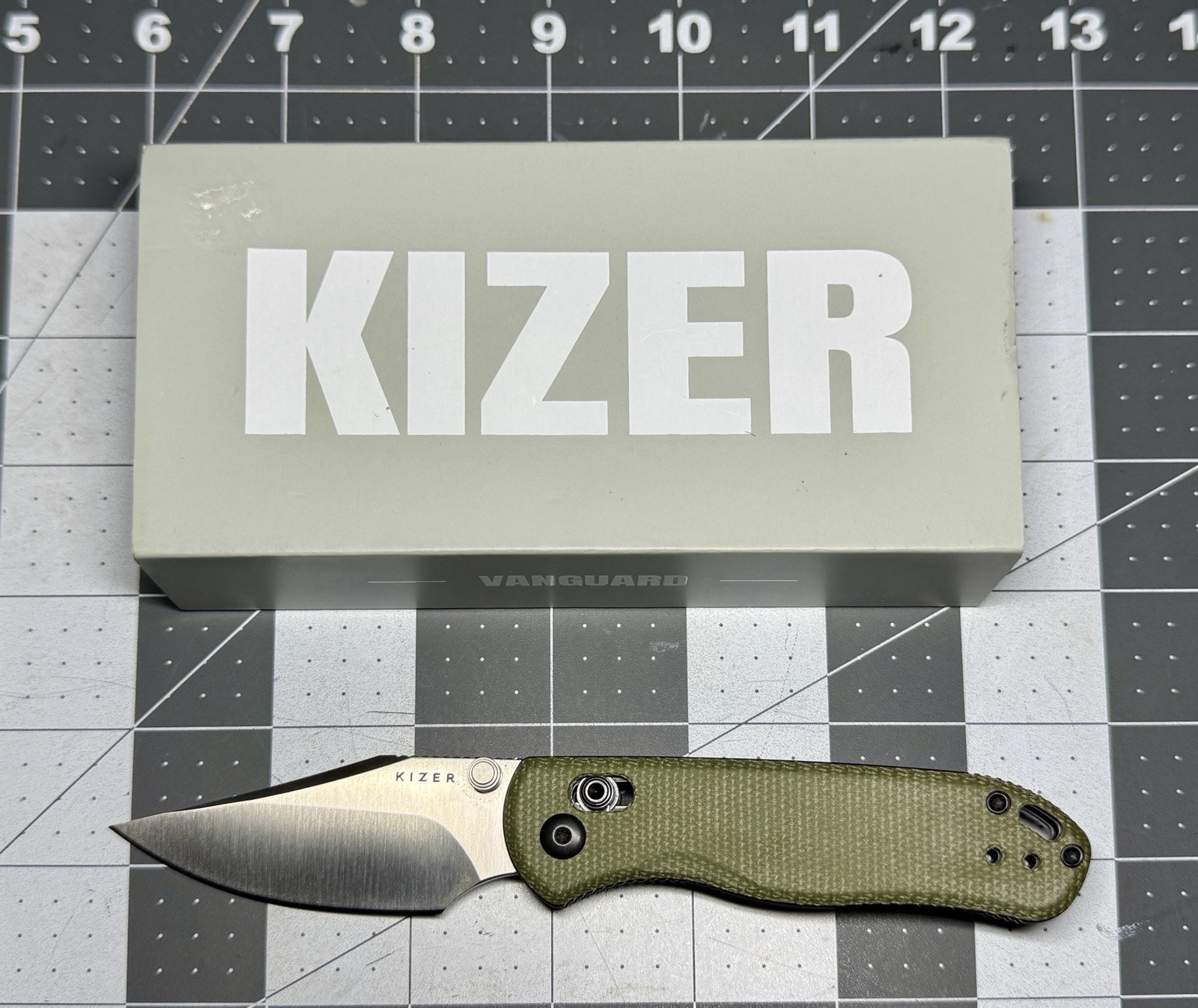 Kizer Cutlery Drop Bear 2 Clutch Lock Green Micarta Folding Nitro-V Pocket Knife