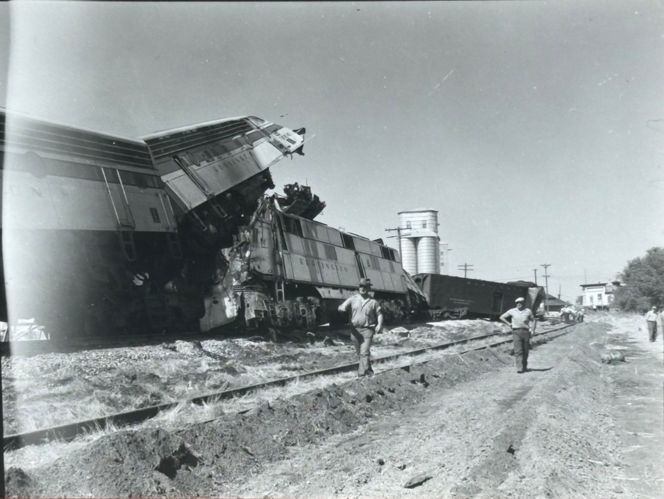 Burlington CB&Q Diesel Train Wreck Railroad Crash Locomotives Men at Scene Photo