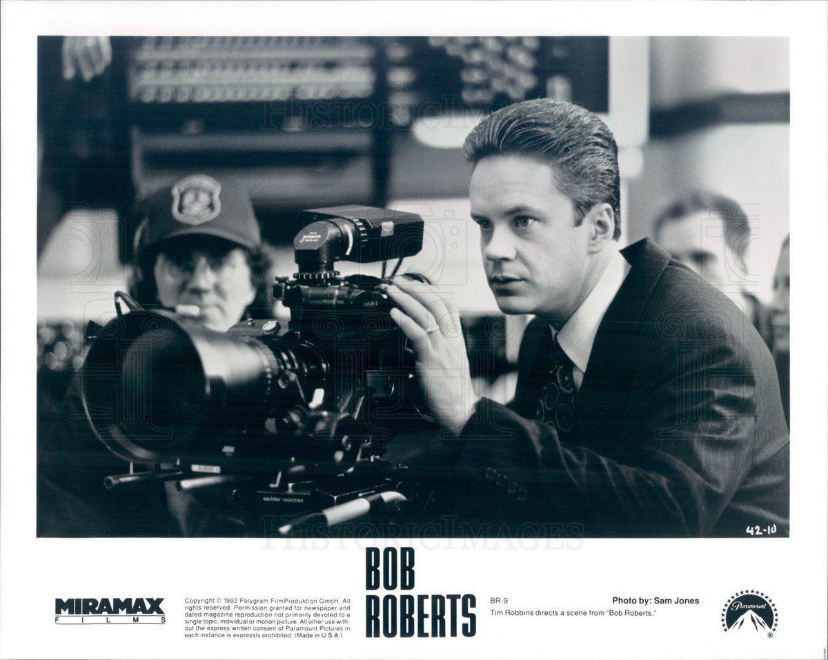1992 Press Photo Oscar Winning Director Tim Robbins Filming Bob Roberts