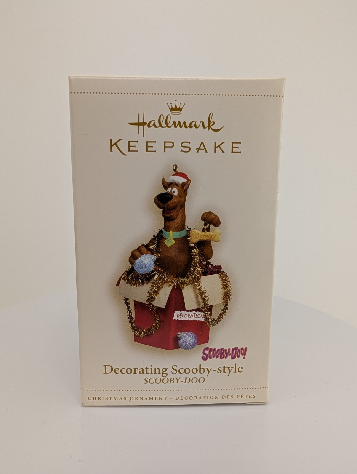 Hallmark Keepsake 2006 Decorating Scooby-Style  Ornament - Scooby Doo NEW 
