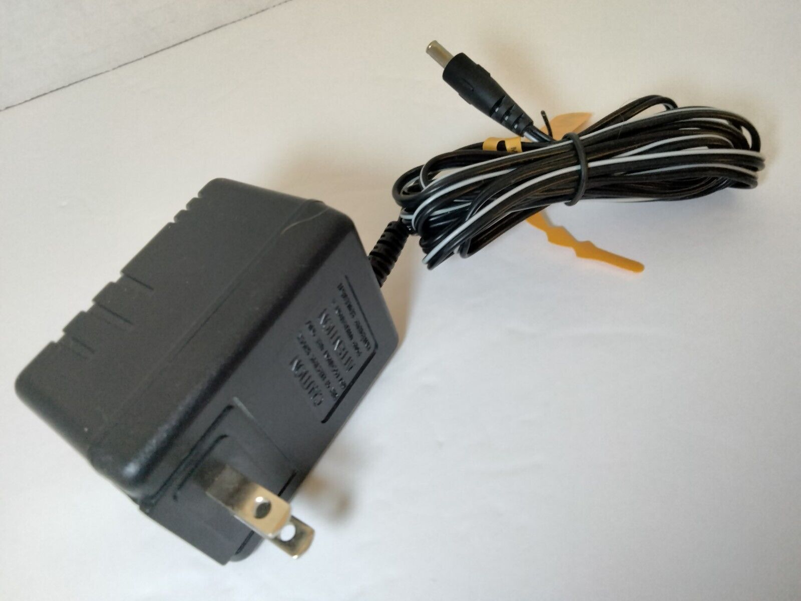 XM Radio Delphi Charger Model 41-6-1000D OEM Output 6VDC 1000ma 1.5mm Conn F