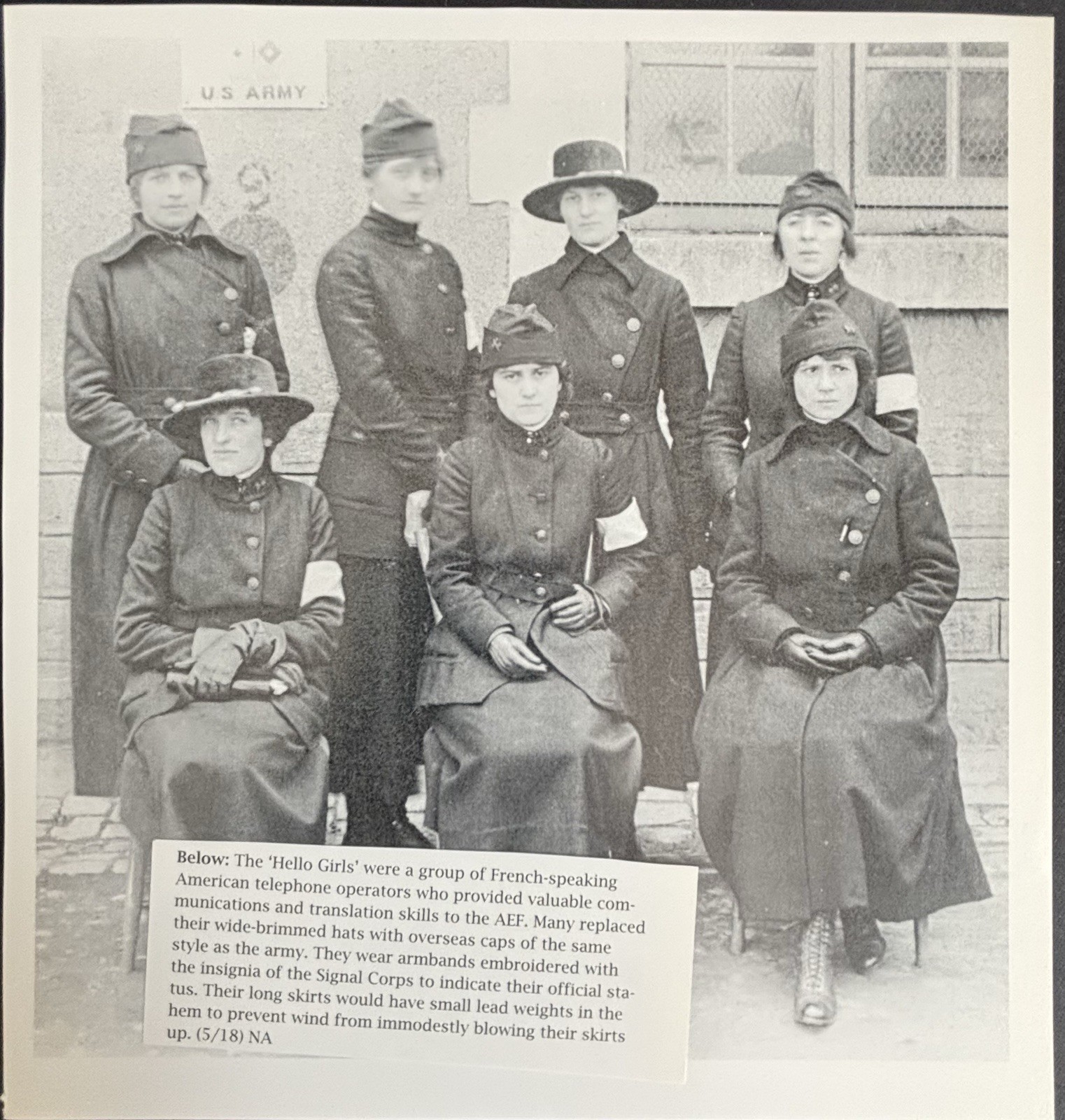 Book Clipping Photo Hello Girls American Telephone Operators 1918