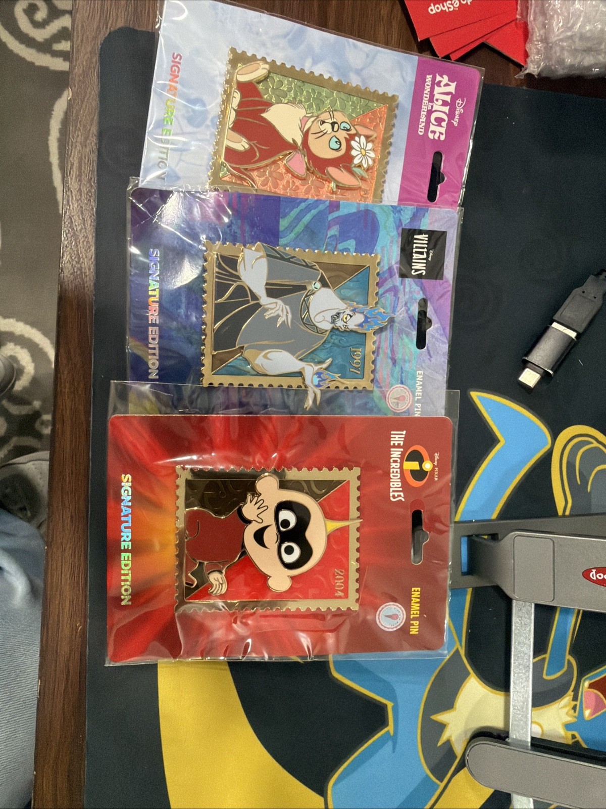 PALM Disney Royal Stamp Wave 4 Hades, Dinah, and Jack Jack  Jumbo Pins IN HAND