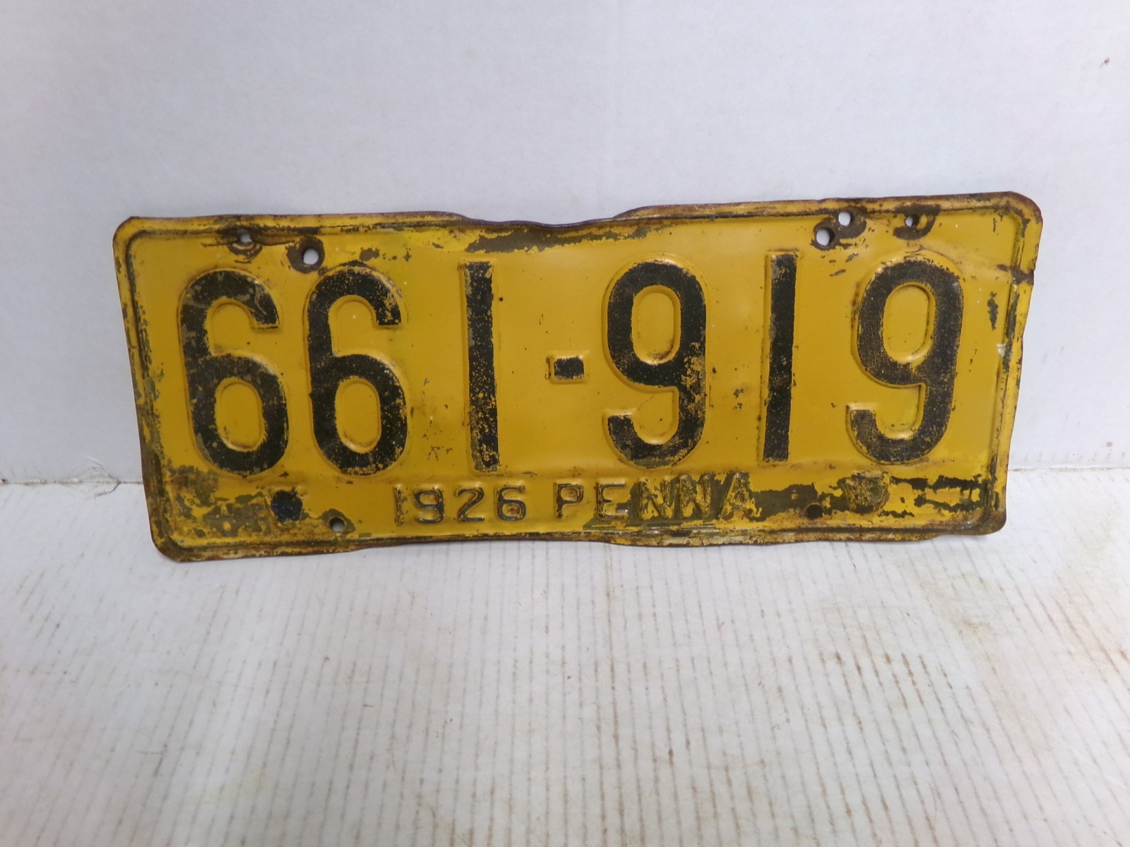 Pennsylvania 1926 License Plate 661919