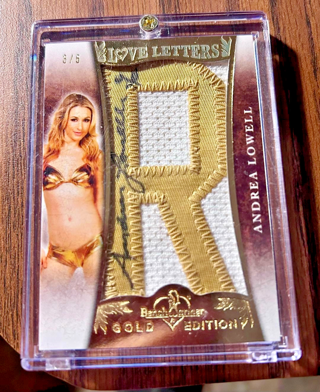 VINTAGE 2013 BENCHWARMER GOLD ANDREA LOWELL LOVE LETTERS AUTO CARD 3/5